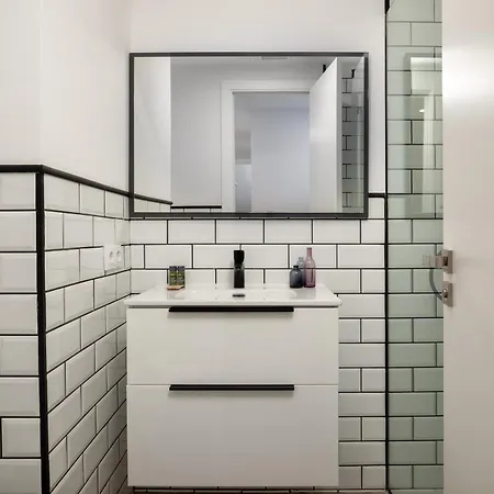 Flateli 2 Apartment *